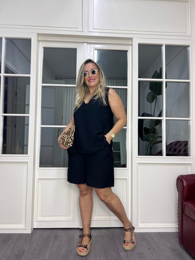 A02587 beli lastikli ayrobin şort takım
